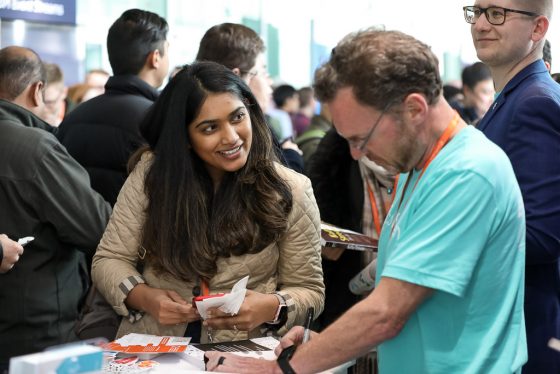 Bill Bejeck signing Kafka Streams in Action at Kafka Summit NYC 2019