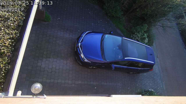 Security camera of a car: 2019-03-25 11:39:13